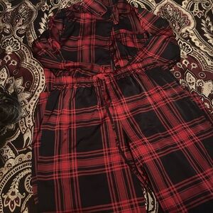Plaid Red and Black Women's silky pajamas